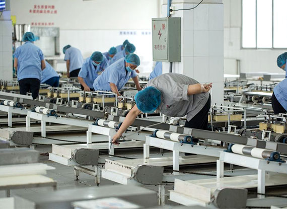 用技術(shù)贏得市場、以服務贏得客戶、用誠信贏得口碑